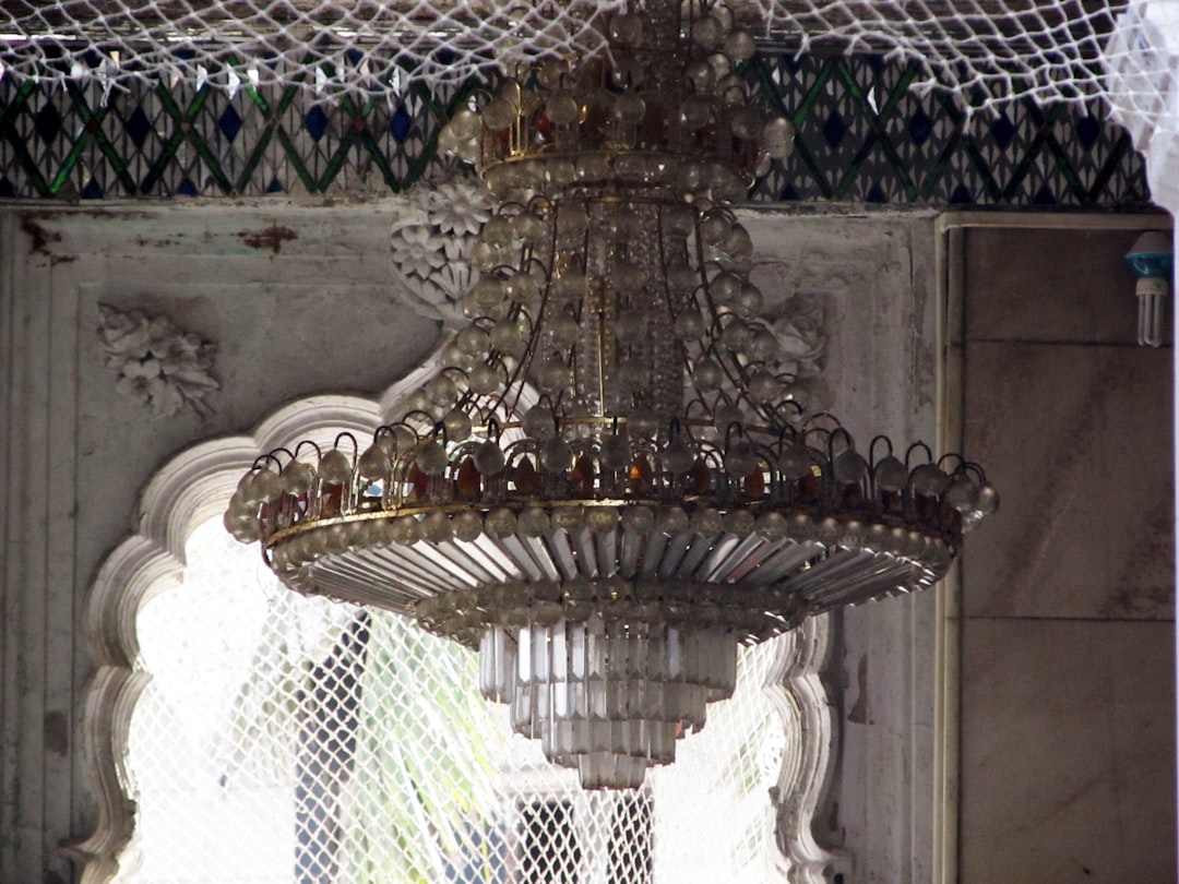 Photo Iron chandelier