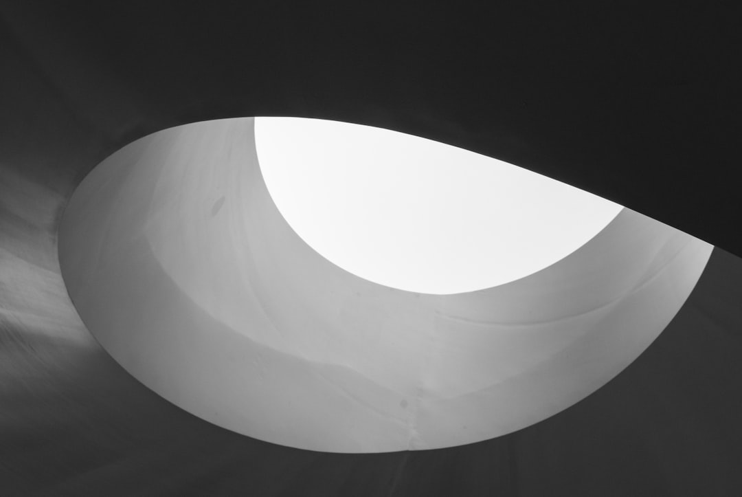 Photo Matsutake Table Lamp